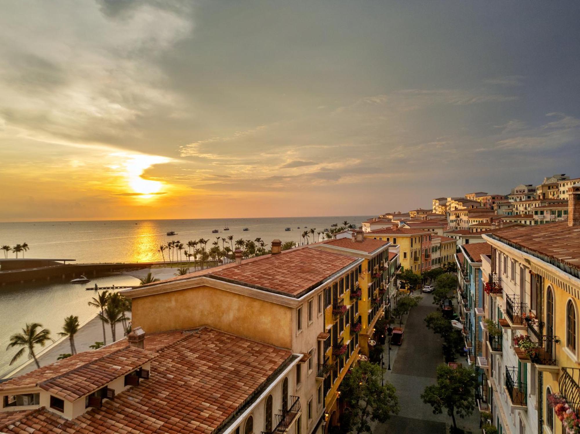 Venice Hotel Phu Quoc - Free Airport Shuttle & Sunset Town Tour ภายนอก รูปภาพ